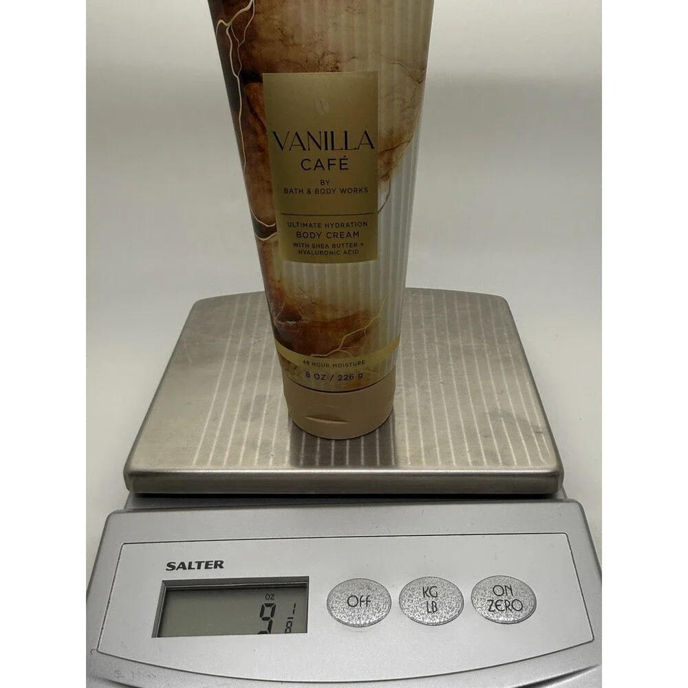 Bath & Body Works VANILLA CAFE BODY CREAM ULTIMATE HYDRATION 8 FLOZ / 226 ML NEW